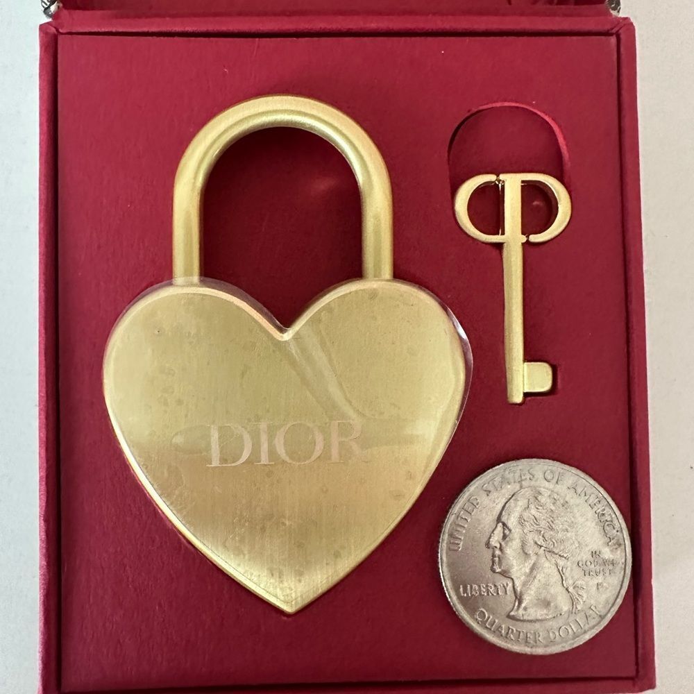 Dior Gold Heart Lock and Key Set - Picture 7 of 8